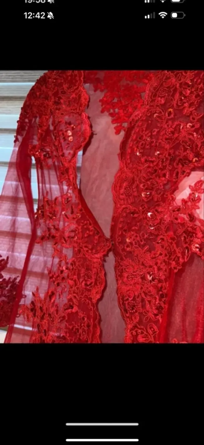 Caftan rouge taille xs tres bonne etat - photo numéro 3