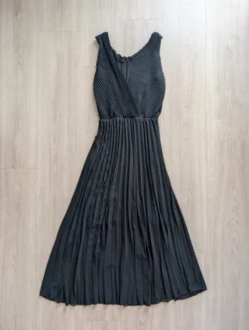 Robe longue plissée