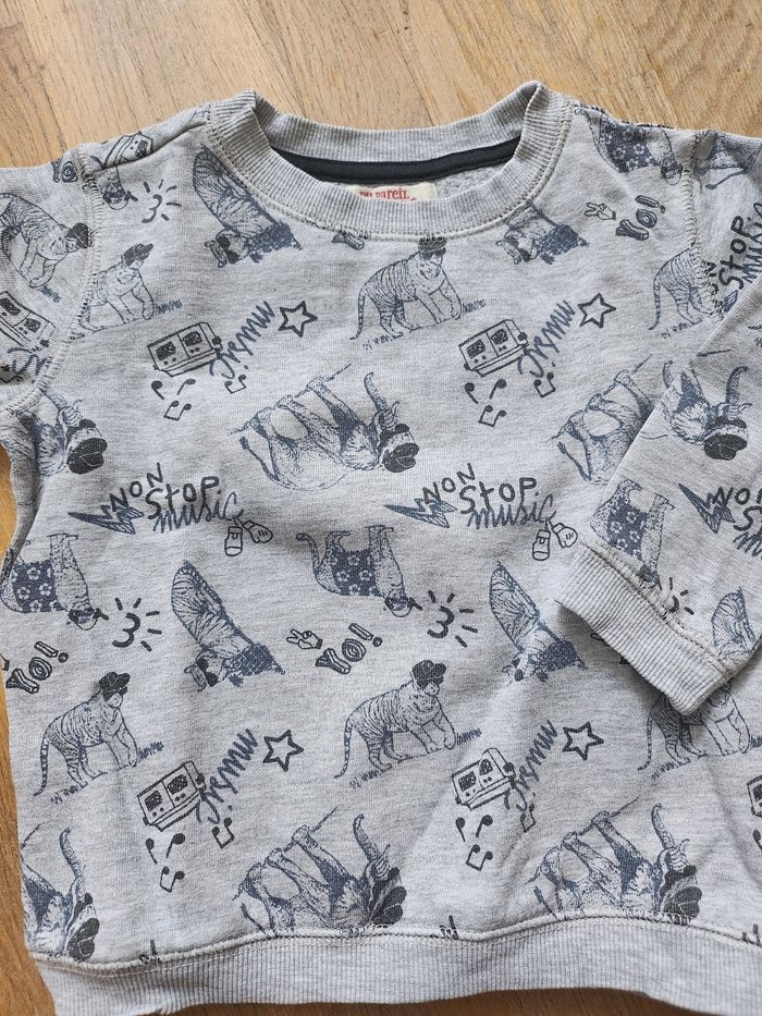 Pull gris - photo numéro 2