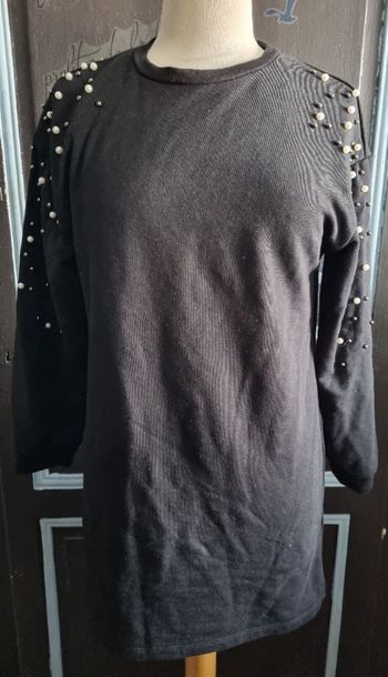 Pull robe noir avec perles taille XS (14ans)