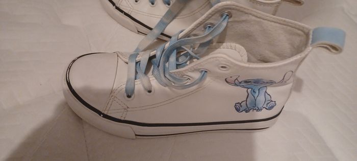 Très belle paire de baskets montante fille Pointure 32 - photo numéro 3