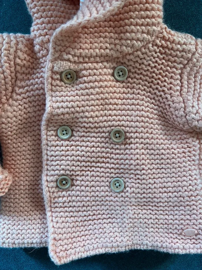 Très joli manteau cyrillus 3 mois parfait état - photo numéro 2