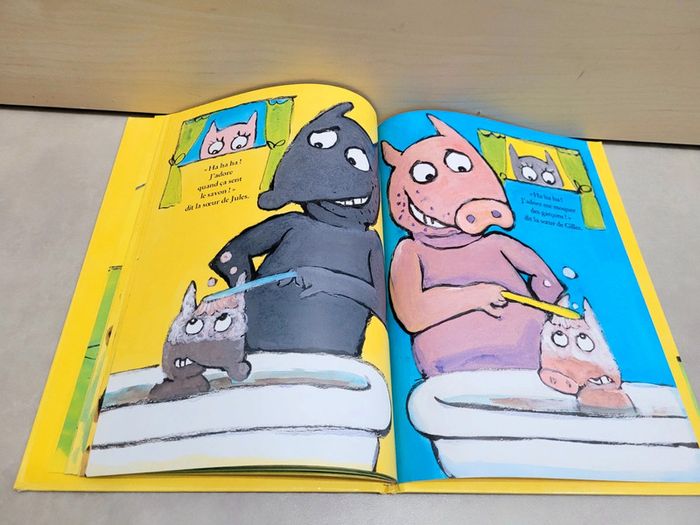 🌺 Livre rigide (école des loisirs) : Brosse et Savon - photo numéro 2