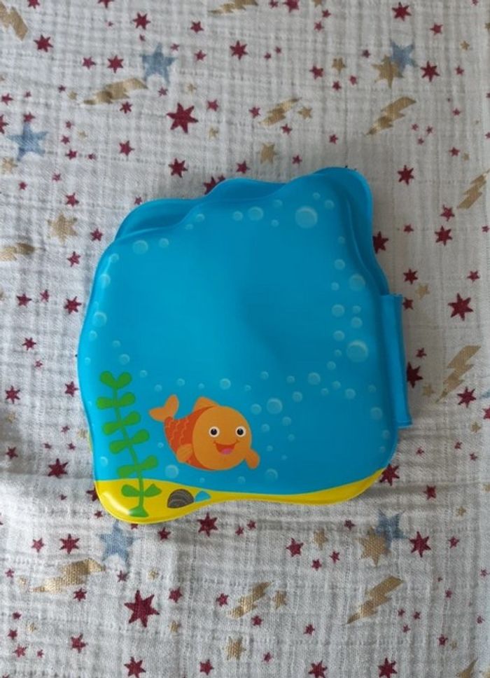 Livre bain poisson - photo numéro 2