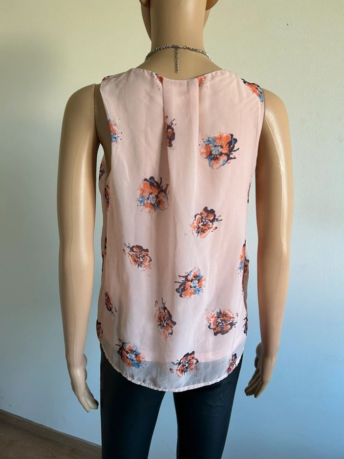 Blouse rose et fleurie sans manches Vero Moda taille XS jamais portée - photo numéro 7