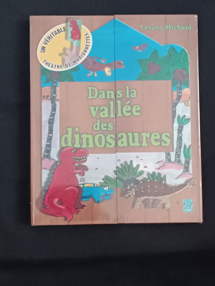 Théâtre dinosaure - photo numéro 3