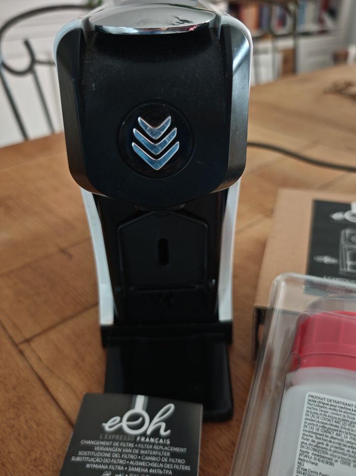 Cafetière Malongo + 2 cartouches filtrantes + produit détartrant - photo numéro 3