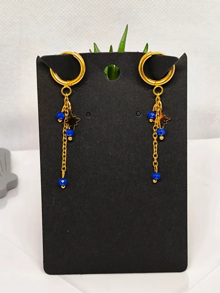 Boucles d'oreilles dorées étoile polaire et perles bleues marines - photo numéro 8