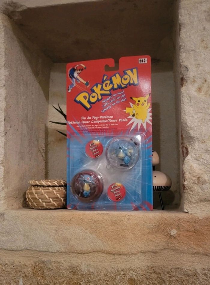 Super Figurine pokemon Nintendo tomy C.G.T.S.J hypotrempe et hypocean