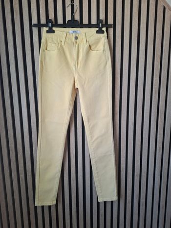 🌼 Pantalon slim jaune pastel – Toxik3 – T.34 / XS ☀️