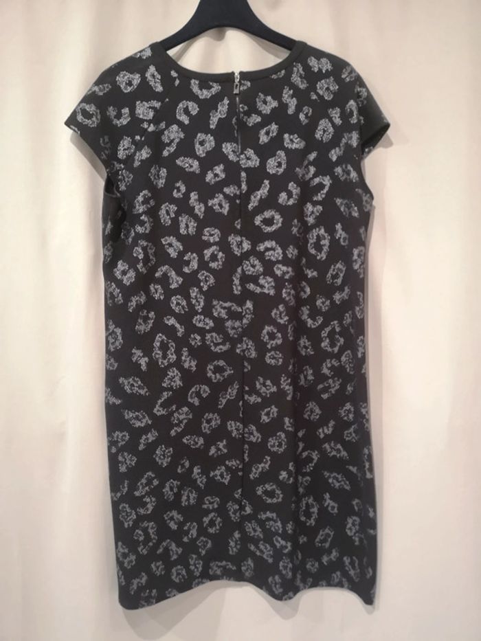 Robe noire - photo numéro 3