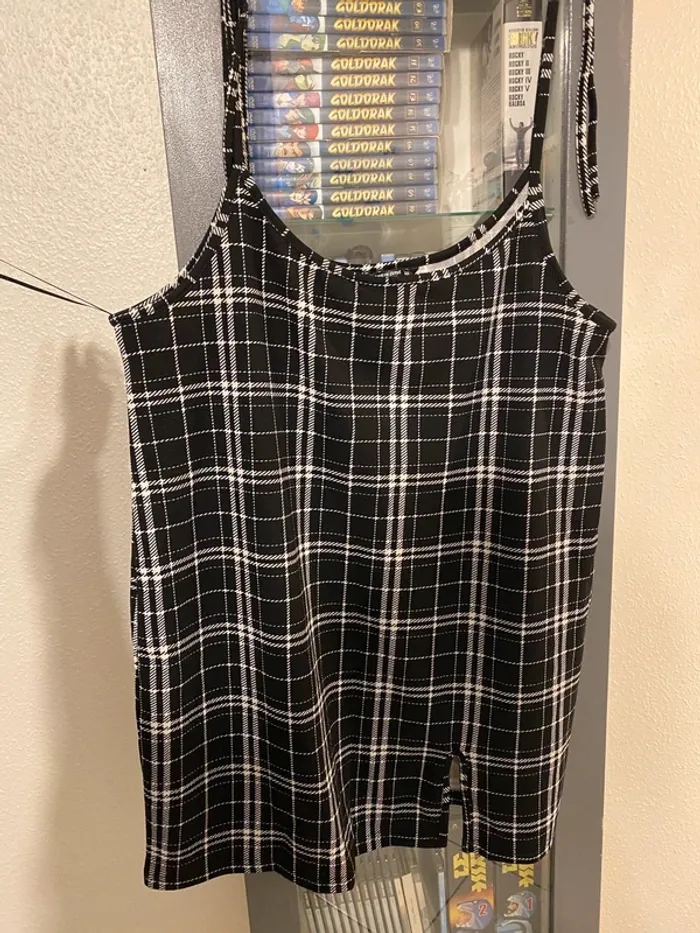 superbe robe chasuble à carreaux fendu côté taille 4xl 52 neuve