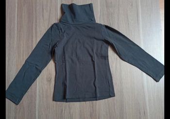 Col roulé gris sur le col marque kids graffiti
🦊Taille : 6ans