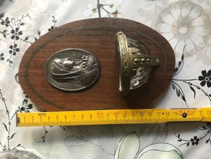 Bénitier mura, médaillon signé Rufonny - photo numéro 6