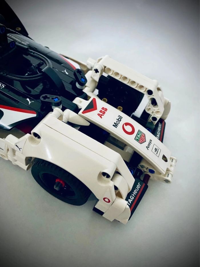 LEGO Techinc 42137 - Formula E Porsche 99X Electric - Complet avec notice - photo numéro 5