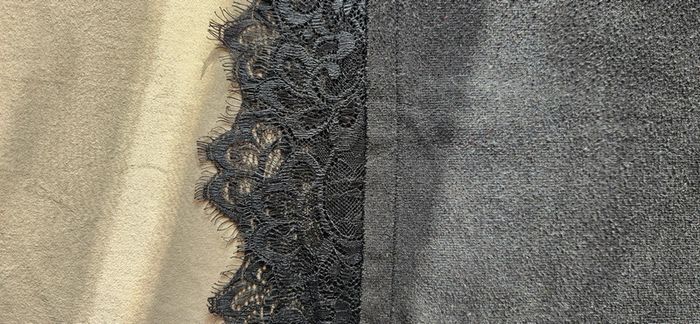 Pull avec dentelles - photo numéro 3