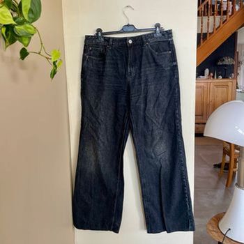 Jean droit noir Stradivarius taille 42 coupe large D92 denim brut délavé V063