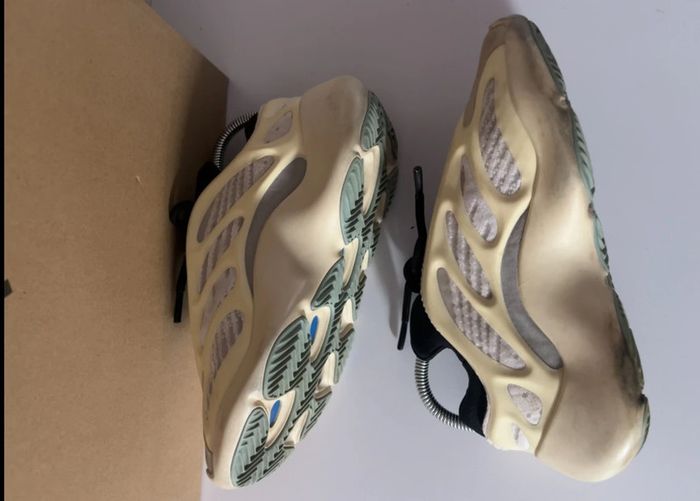 Yeezy 700 V3 No Box 38 - photo numéro 4