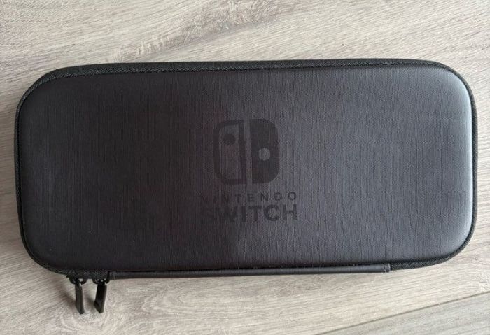 Nintendo Switch oled - photo numéro 2