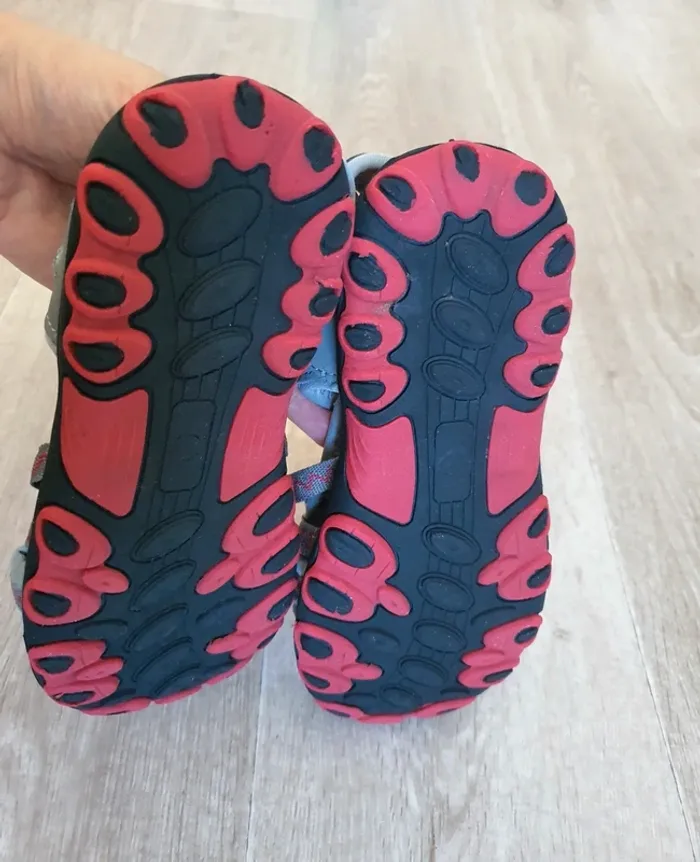 Sandales de randonnée taille 30-31 - photo numéro 5