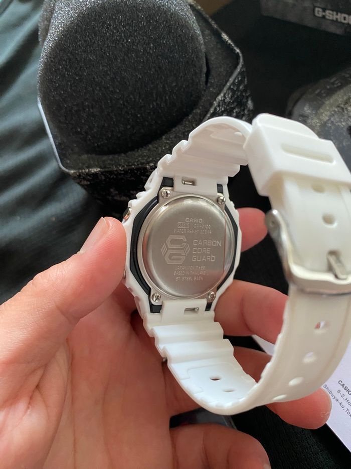 Montre G Shock blanche multicolore - photo numéro 3