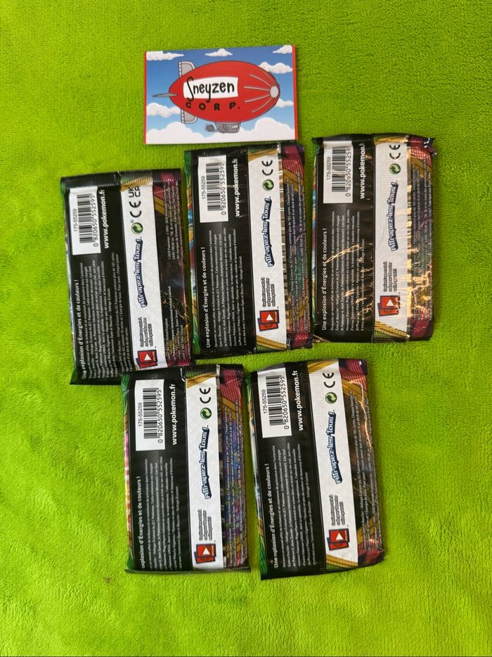 Lot de 5 Boosters Voltage Éclatant EB04 Neuf et scellé - photo numéro 4