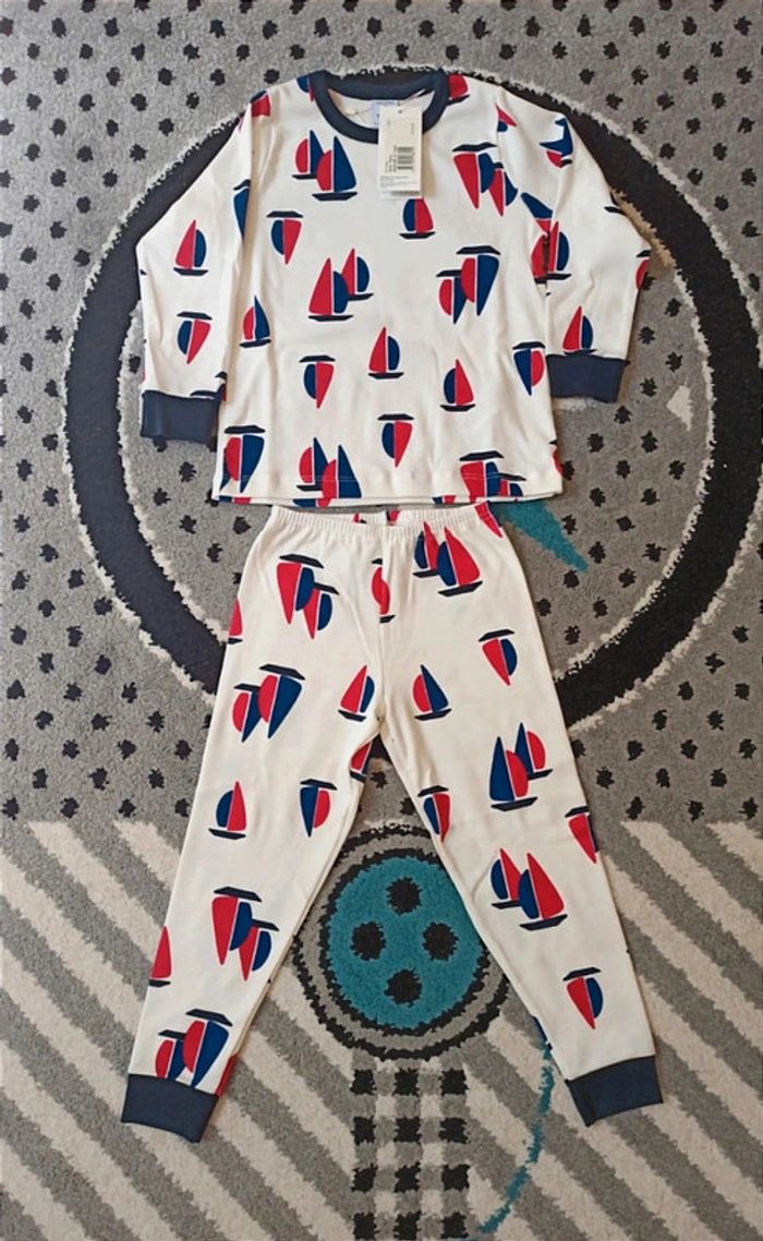 Pyjama NEUF - Taille 4 ans