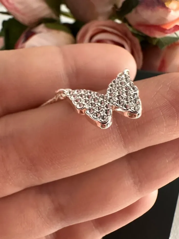 🦋Collier papillon DKNY en argent – éclat raffiné - photo numéro 6