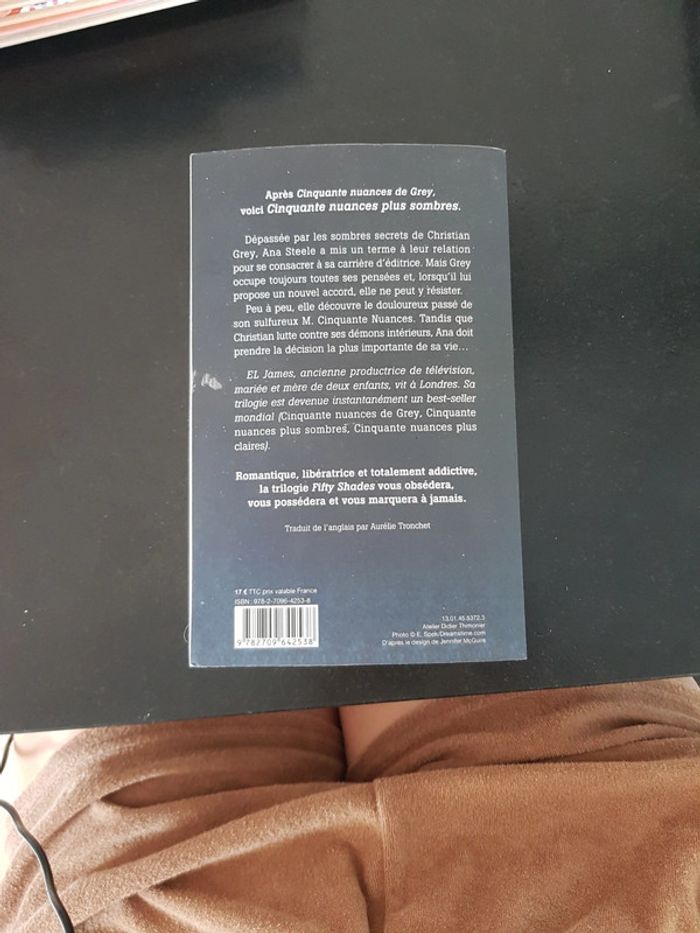 Cinquante nuances plus sombres - EL James - photo numéro 2