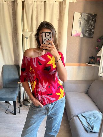 Tee-shirt fleuri rouge halter neck