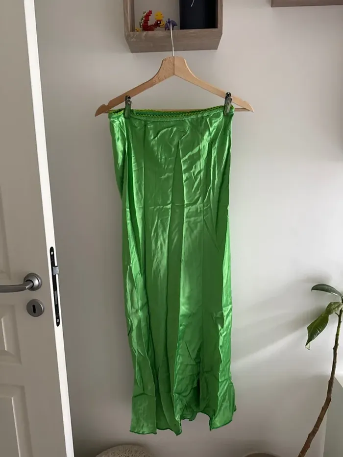 Jupe longue satin verte - photo numéro 2