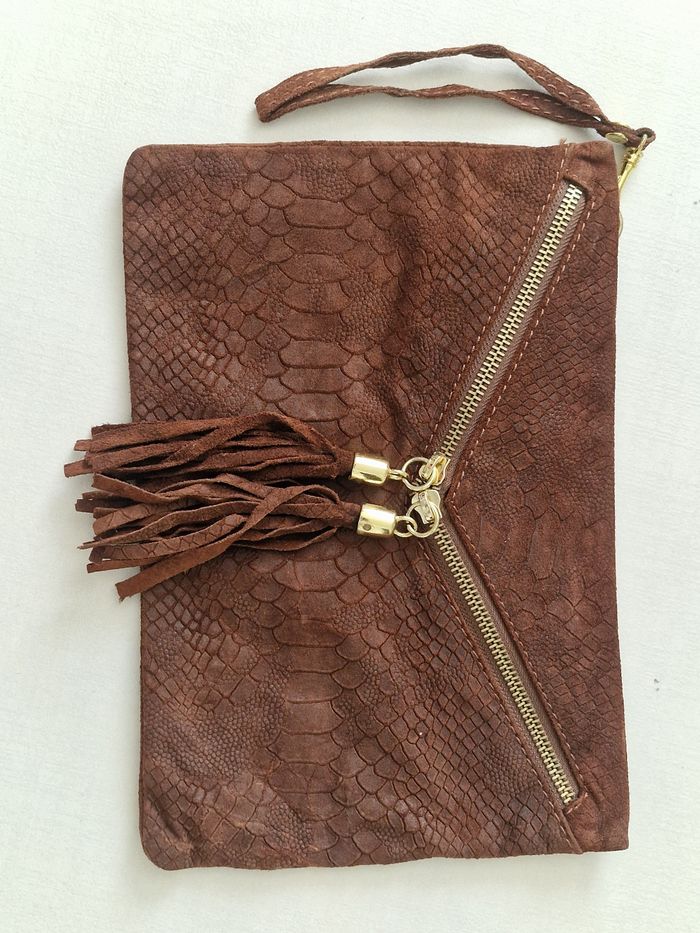 Pochette   Marron en Cuir Véritable