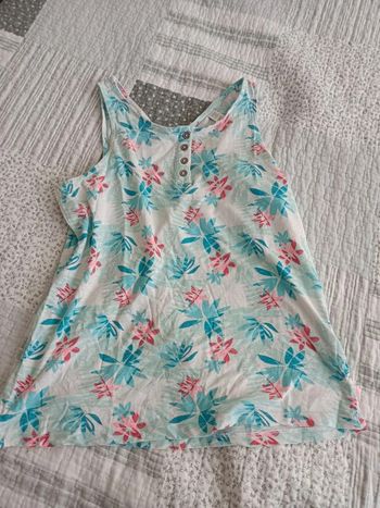 Débardeur fille taille 12 ans en bon état