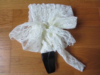 Bandeau cérémonie dentelle enfant