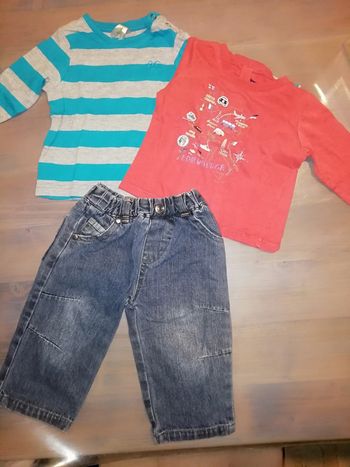 Lot pantalon et t-shirt