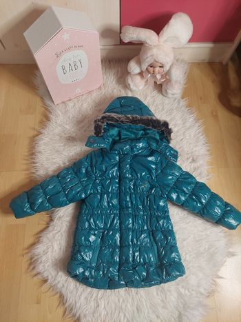Manteau/doudoune à capuche matelassé brillante turquoise Orchestra 2 ans TBE ❄️