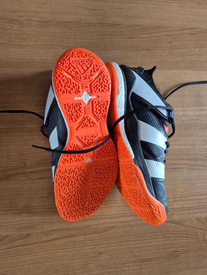 Chaussure addidas - photo numéro 3