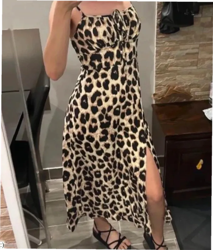 Robe Femme Longue Imprimé Léopard Fendue Côté - Taille M Neuf Jamais Porté