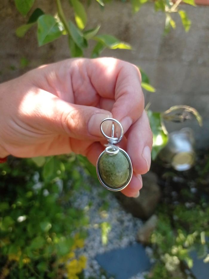 Pendentif jade