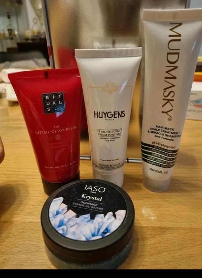 Lot de soins et crème visage neuf