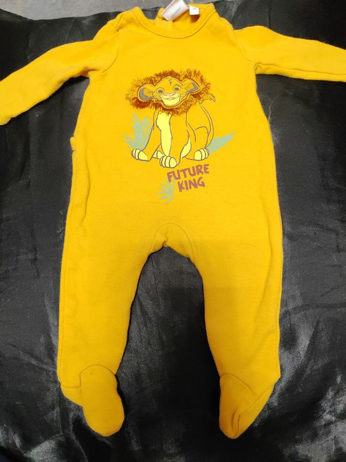 Pyjama lèger 1 mois ( disney baby)