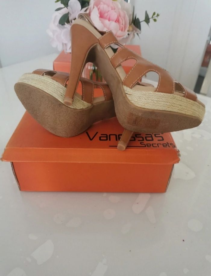 🤎🤍Jolie Paires De Sandales Les Secrets De Vanessa 🤎🤍 - photo numéro 7