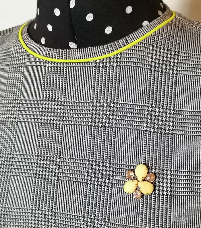 Pull léger haut pied de poule gris jaune taille XS nafnaf - photo numéro 8