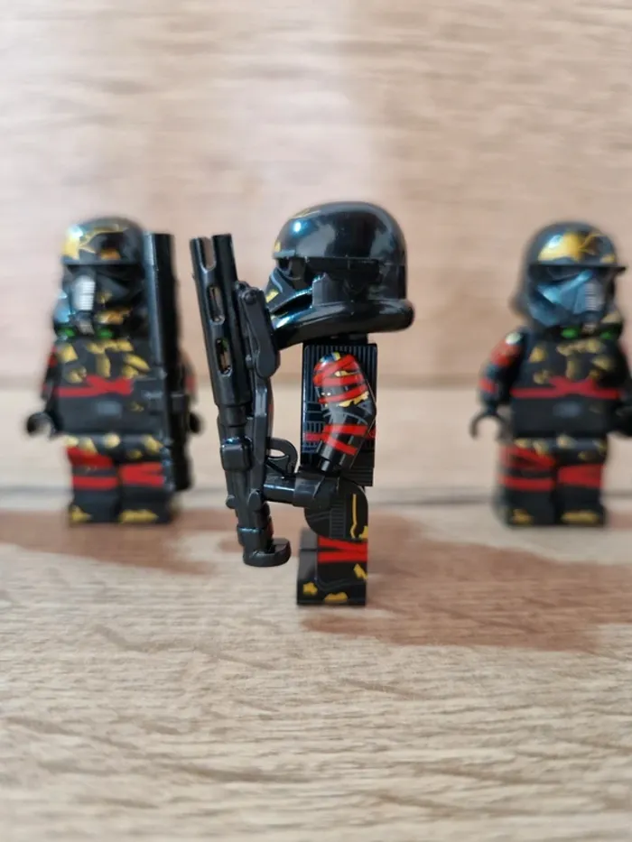 Figurines type lego 4 Dead Troopers stormtroopers star wars - photo numéro 3
