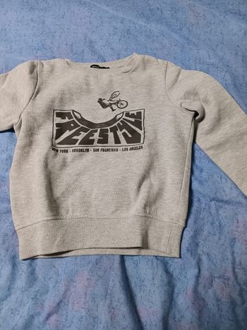 Sweat garçon taille 8ans