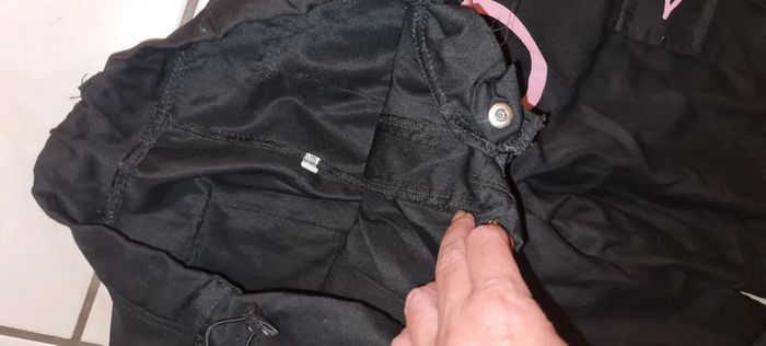 Cargo noir et rose taille 38/40 - photo numéro 3