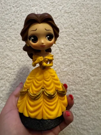 Figurine Belle