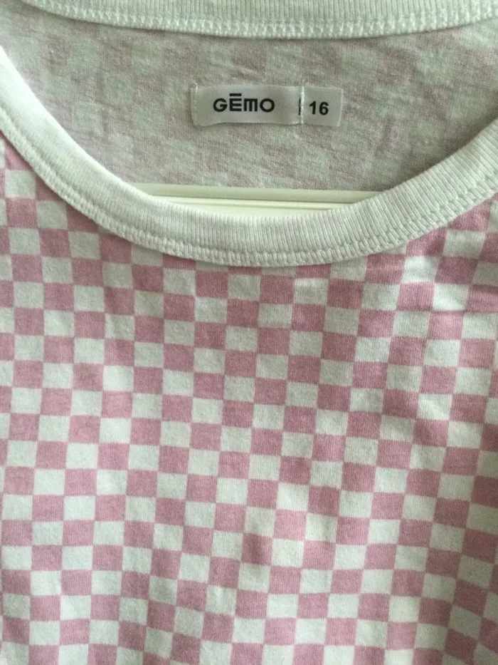 T shirt parme à carreaux taille 16 ans - photo numéro 3