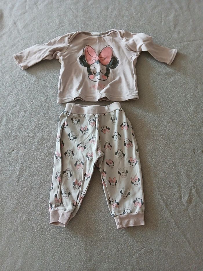 Lot pyjamas 2 pièces 12 mois - photo numéro 4