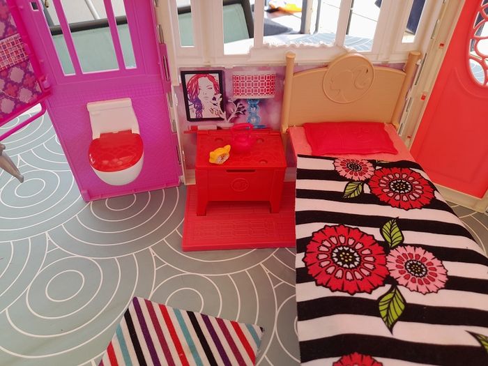 Maison Barbie transportable - photo numéro 4